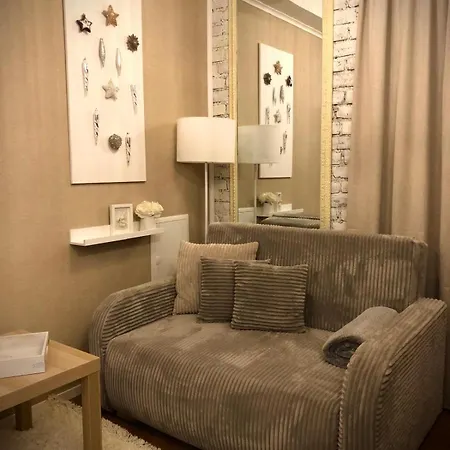 Happy House C Apartment