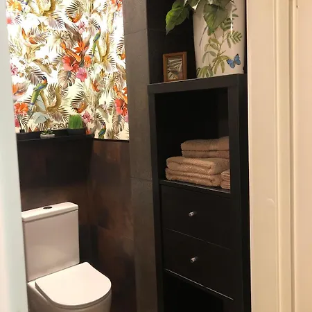 Happy House C Apartment